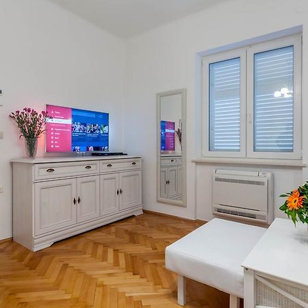 Chic Apartment In Center Σπλιτ Δωμάτιο φωτογραφία