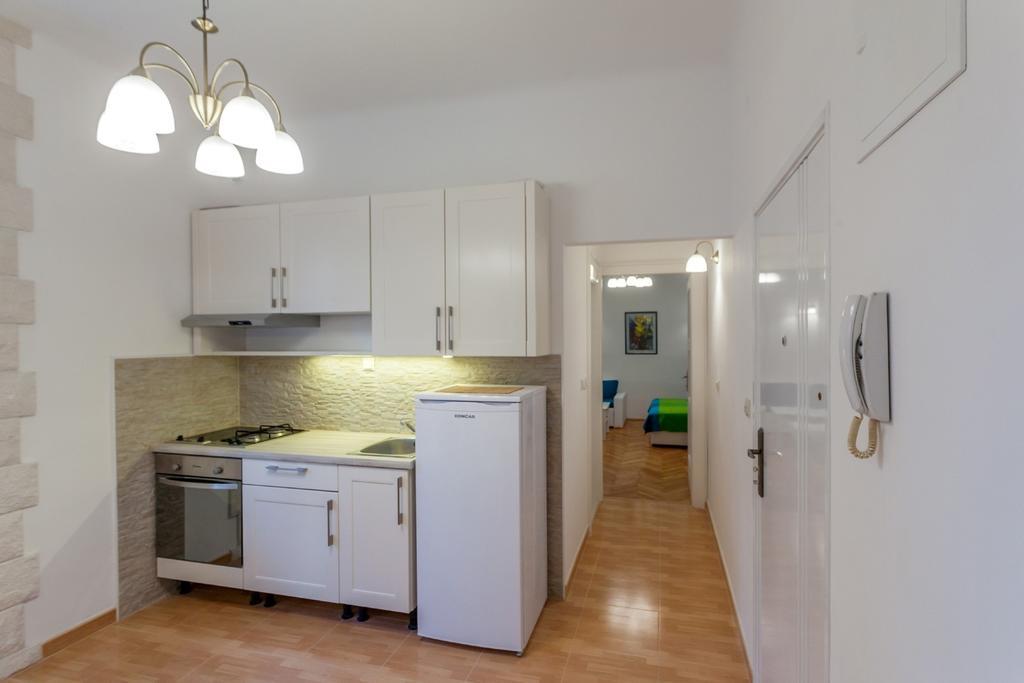Chic Apartment In Center Σπλιτ Δωμάτιο φωτογραφία